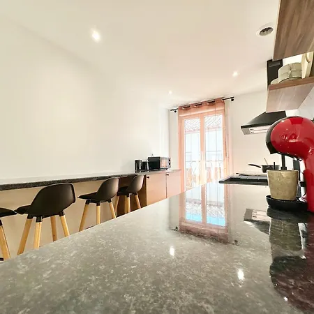 Apartment Le Gambetta - - Clim - Balcon - Spacieux
